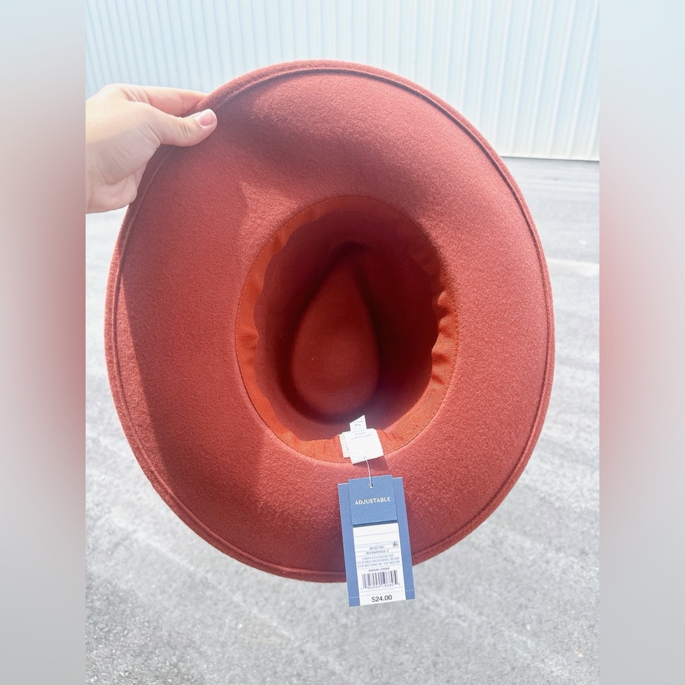 Universal Thread Women's 100% Wool 3.5” Wide Brim Fedora Cowboy Hat Red - NEW - Picture 4 of 4